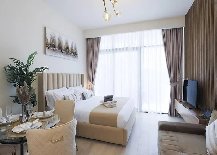 Incredible Studio In Azizi Riviera