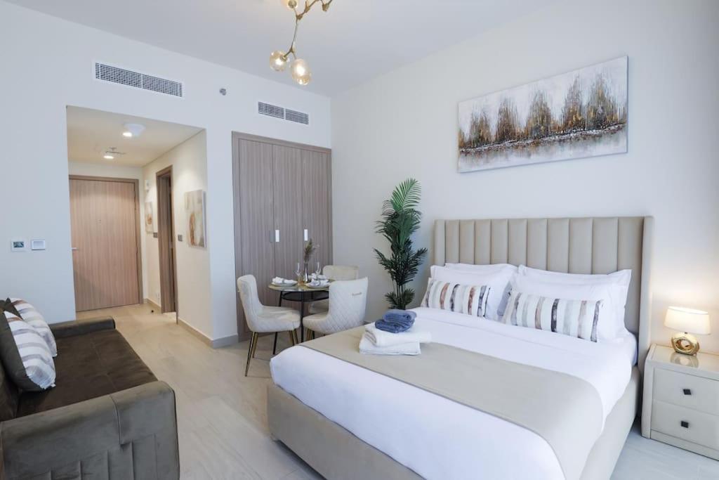 Incredible In Azizi Riviera * Dubai