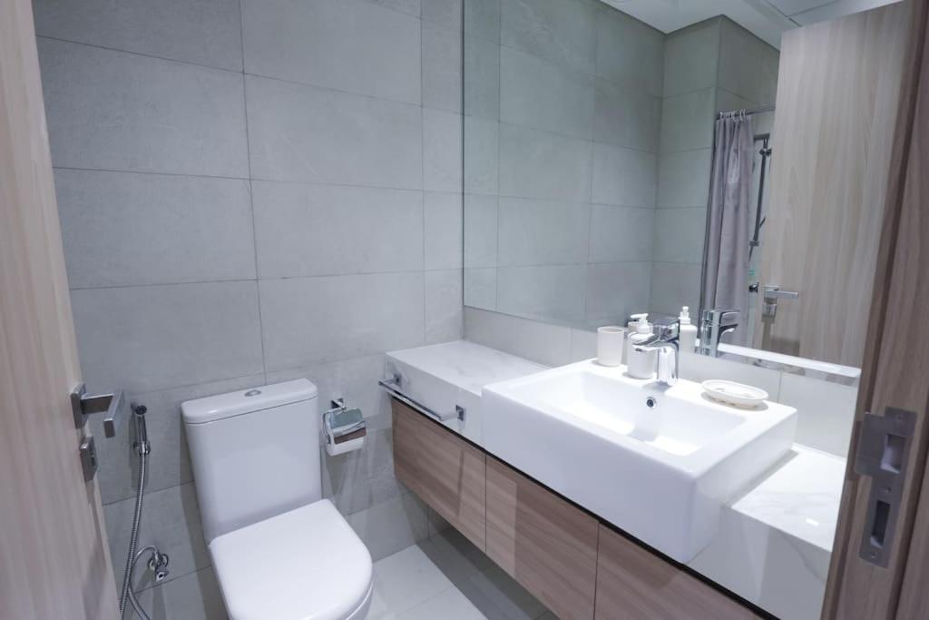 Incredible In Azizi Riviera Dubai
