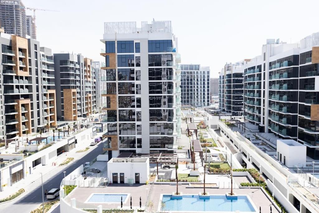 Incredible In Azizi Riviera Apartment